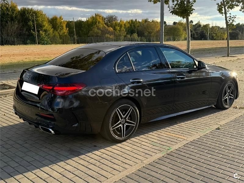Usado Mercedes C220 200 CV (147 kW) 2023 Gris / plata Berlina