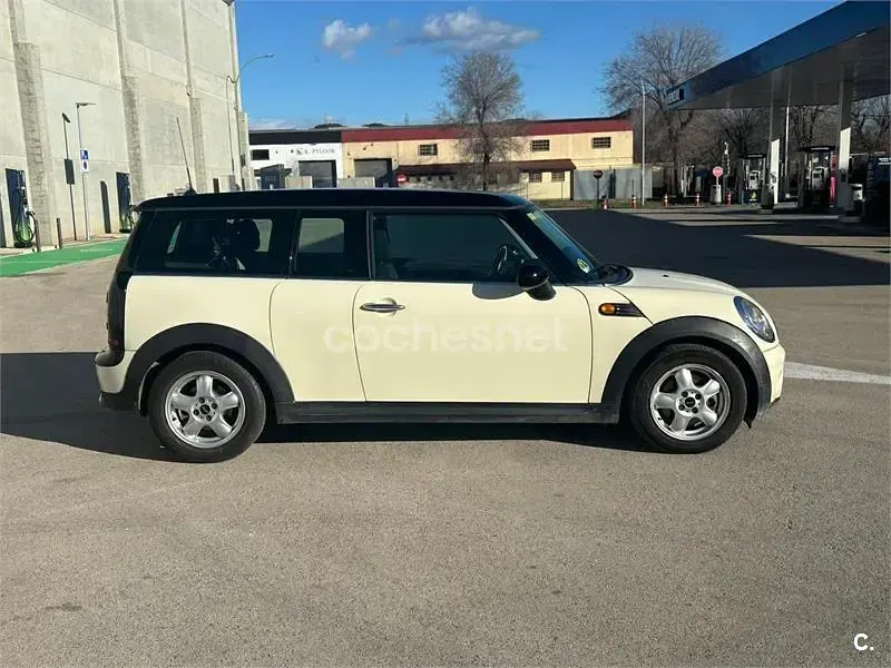 Usado Mini Cooper D Clubman 150 CV (110 kW) 2015 Beige Familiar