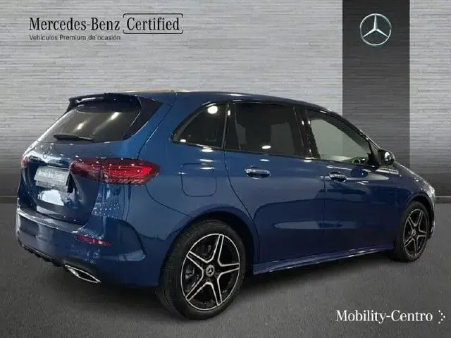 Usado Mercedes B250e 218 CV (160 kW) 2025 Azul espectra Utilitario