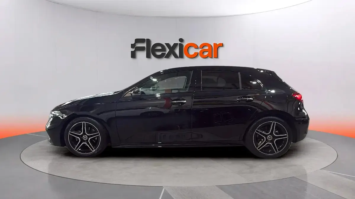 Usado Mercedes A200 163 CV (119 kW) 2025 Negro Berlina