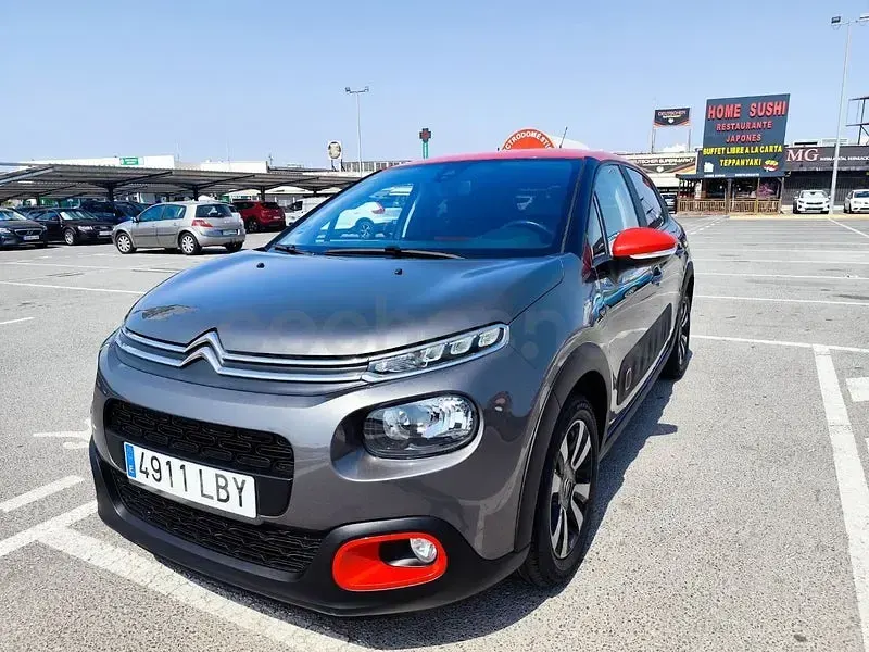Usado Citroën C3 Feel 82 CV (60 kW) 2019 Gris / plata Utilitario