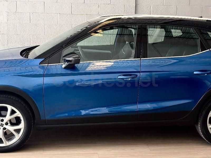 Usado Seat Arona FR 115 CV (84 kW) 2024 Azul SUV