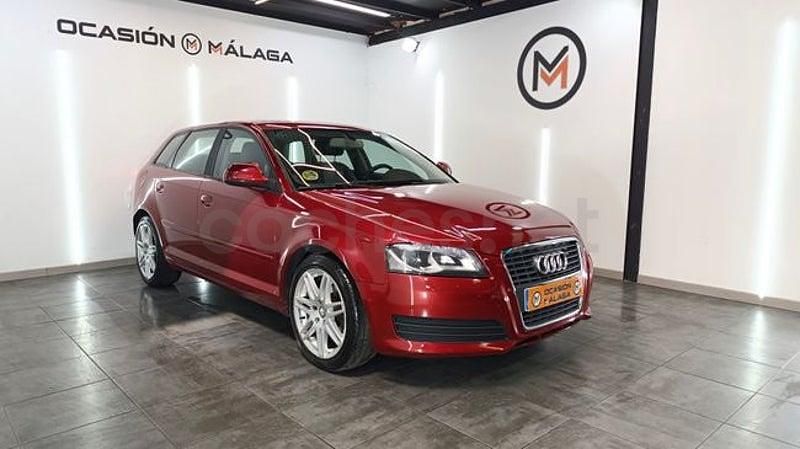 Usado Audi A3 Attraction 105 CV (77 kW) 2010 Gris / plata Berlina