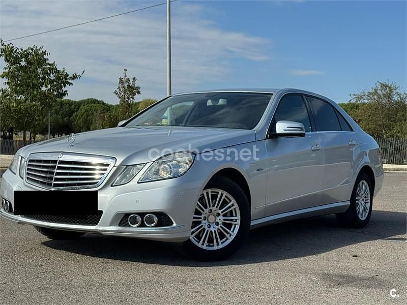 Gris / plata Usado 2010 Mercedes E220 Elegance Berlina | 13.500 € (Precio justo) - Imagen 1/4