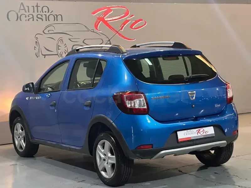 Usado Dacia Sandero Stepway 90 CV (66 kW) 2014 Azul Berlina