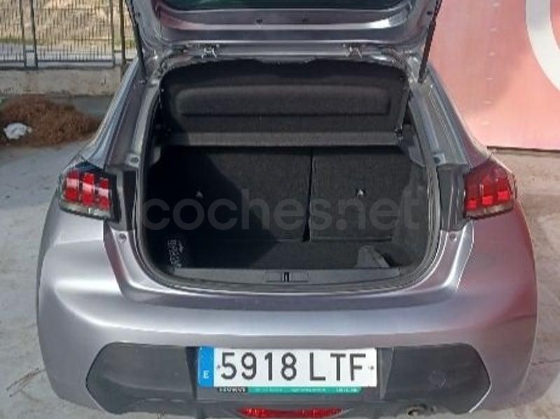 Usado Peugeot 208 Active 100 CV (73 kW) 2021 Gris / plata Utilitario