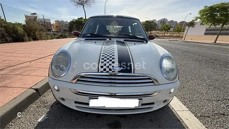 Używany Mini Cooper 116 KM (85 kW) 2006 Beżowy Hatchback