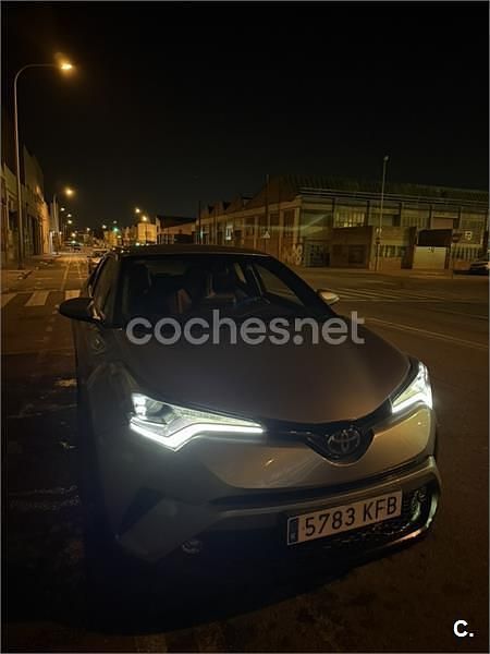 Usado Toyota C-HR Plus 122 CV (89 kW) 2017 Gris / plata SUV