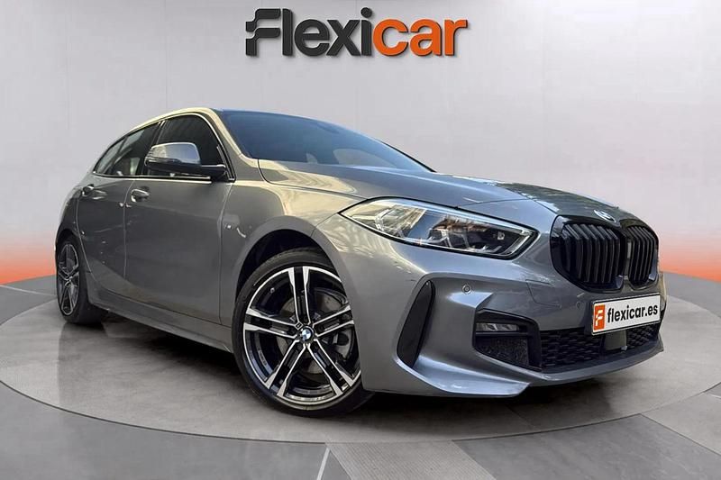 Gris Usado 2024 BMW 118 Utilitario | 22.790 € (Super precio) - Imagen 1/4