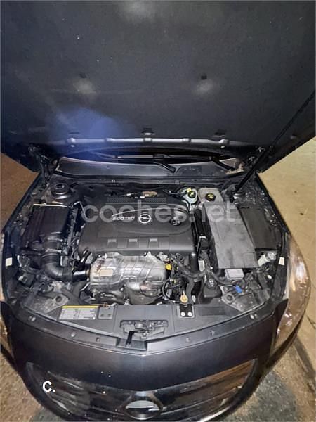 Usado Opel Insignia Edition 130 CV (95 kW) 2009 Negro Berlina