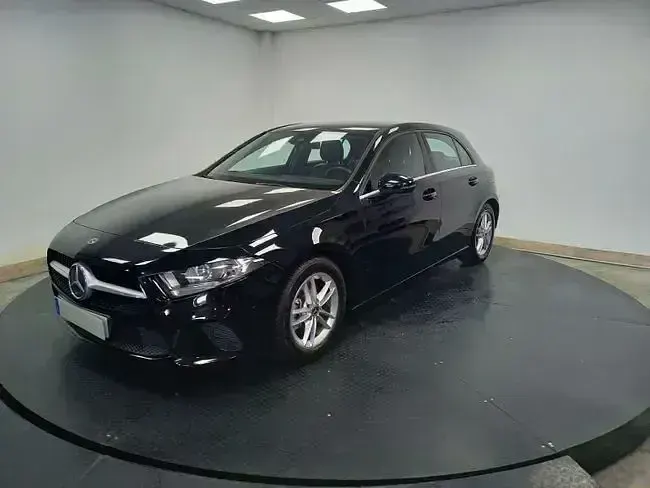 Usado Mercedes A200 Business 165 CV (121 kW) 2018 Negro Berlina