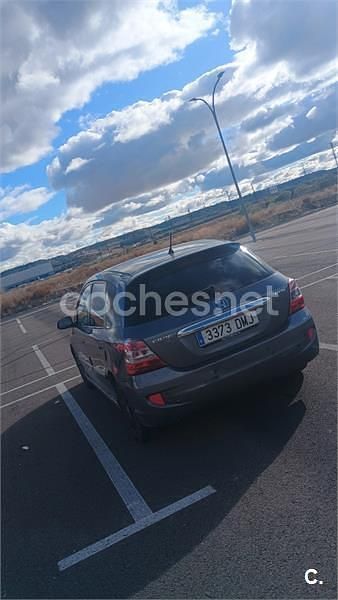 Usado Honda Civic ES 100 CV (73 kW) 2005 Gris / plata Berlina