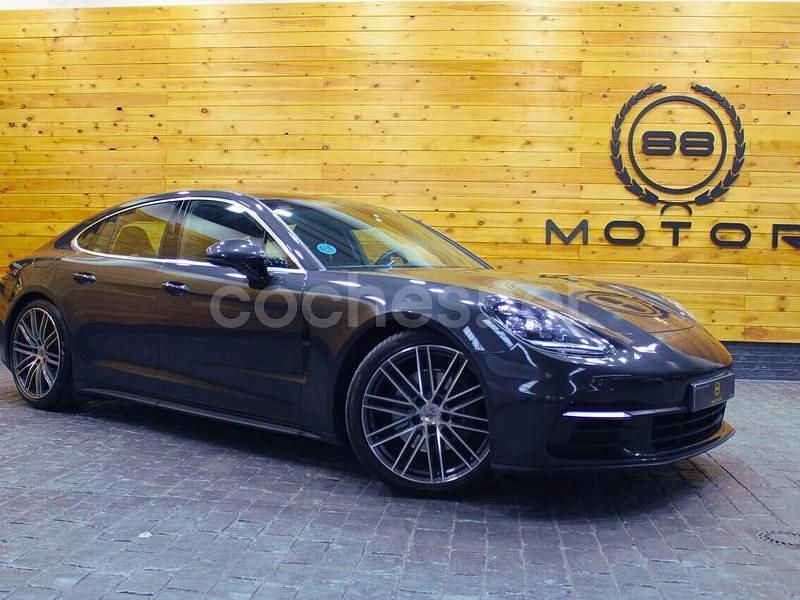 Gris / plata Usado 2018 Porsche Panamera 4 Berlina | 63.970 € (Caro) - Imagen 1/4