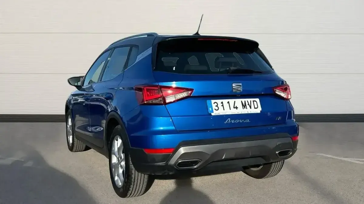 Usado Seat Arona FR 115 CV (84 kW) 2024 Azul SUV