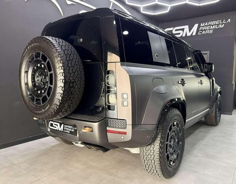Usado Land Rover Defender 635 CV (467 kW) 2025 Gris SUV