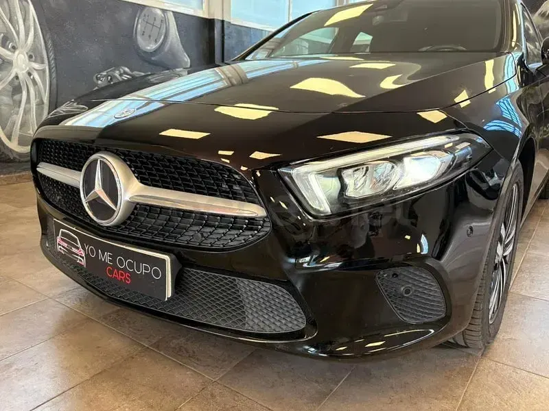 Usado Mercedes A250 218 CV (160 kW) 2022 Negro Berlina