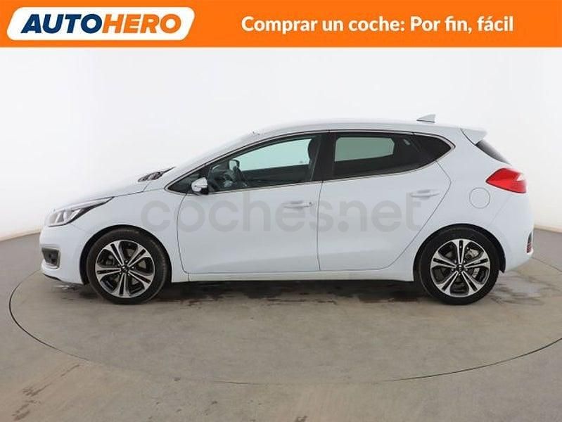 Usado Kia Ceed 120 CV (88 kW) 2018 Blanco Utilitario