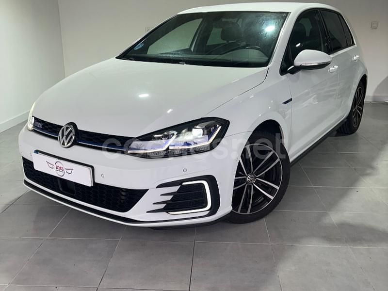 Blanco Usado 2020 VW Golf VII GTE Berlina | 23.490 € (Un poco caro) - Imagen 1/4