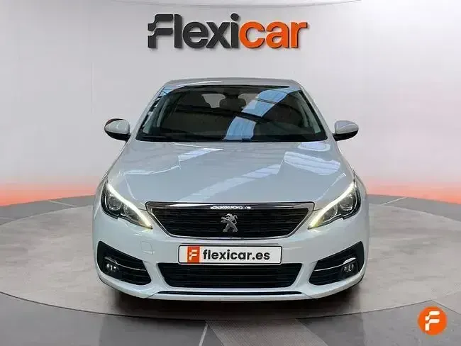 Usado Peugeot 308 Style 110 CV (80 kW) 2019 Blanco Berlina