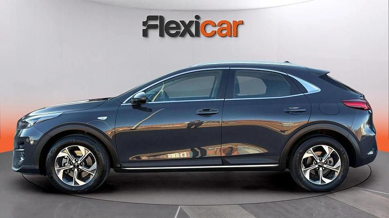 Usado Kia XCeed 120 HP (88 kW) 2022 Cinzento SUV