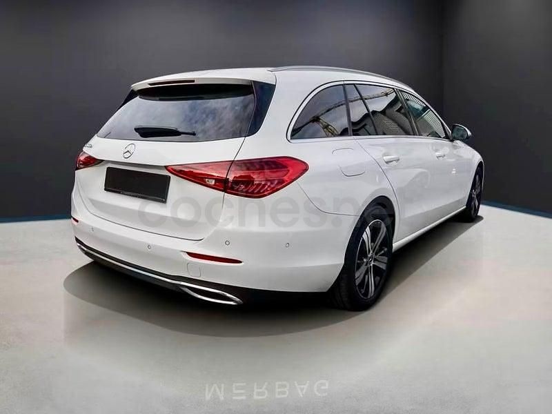 Usado Mercedes C300e 313 CV (230 kW) 2023 Blanco Familiar
