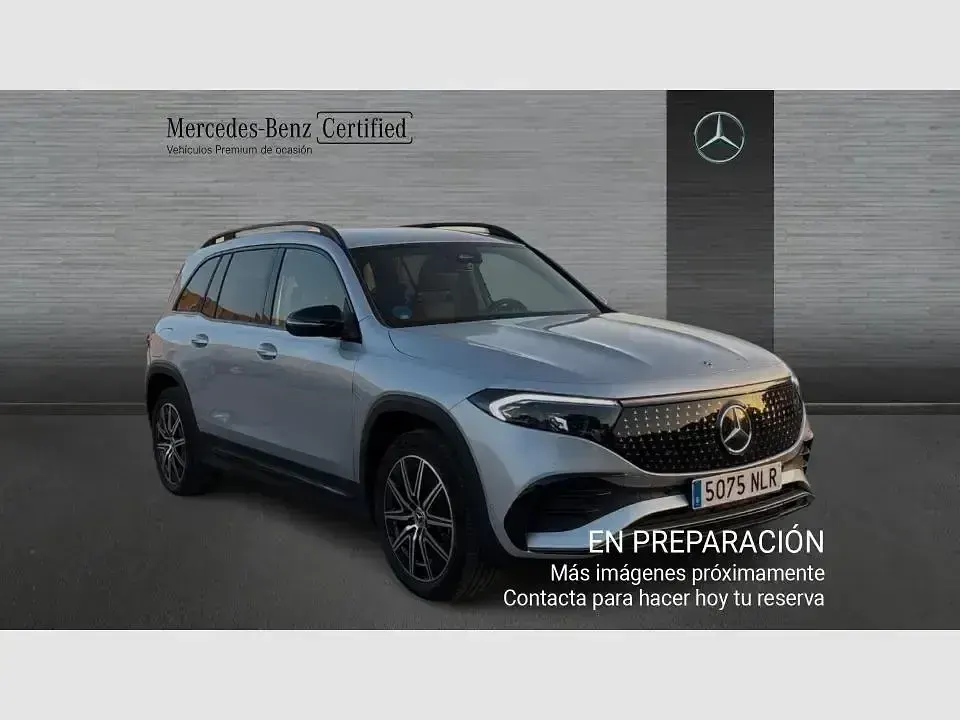 Usado Mercedes EQB250+ AMG 139 kW (190 CV) 2026 Gris