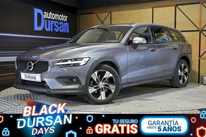 Usado Volvo V60 CC Pro 199 CV (146 kW) 2021 Gris Familiar