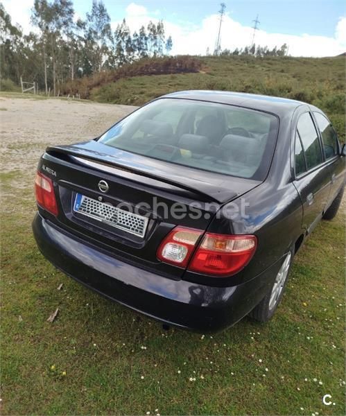 Usado Nissan Almera Comfort 114 CV (83 kW) 2002 Negro Berlina
