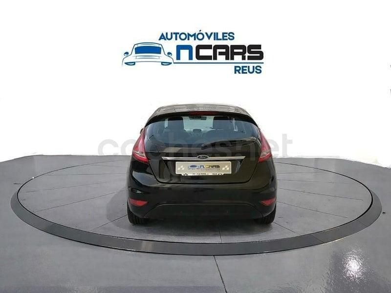 Usado Ford Fiesta Titanium 90 CV (66 kW) 2009 Negro Utilitario