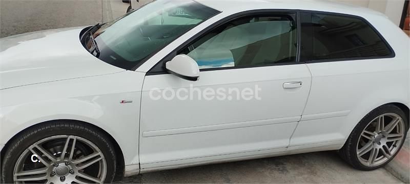 Usado Audi A3 Ambiente 105 CV (77 kW) 2010 Blanco Utilitario