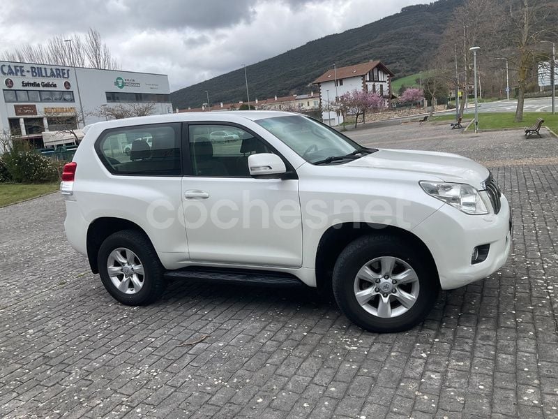 Usado Toyota Land Cruiser 190 CV (139 kW) 2011 Blanco SUV