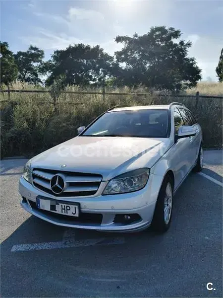 Usado Mercedes C200 Avantgarde 136 CV (100 kW) 2007 Gris / plata Familiar