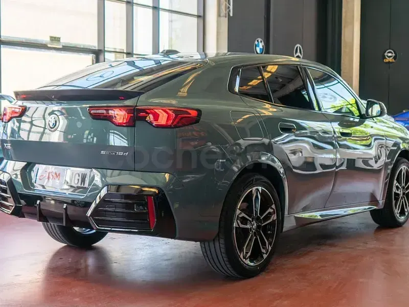 Usado BMW X2 Sport Line 150 CV (110 kW) 2025 Verde SUV