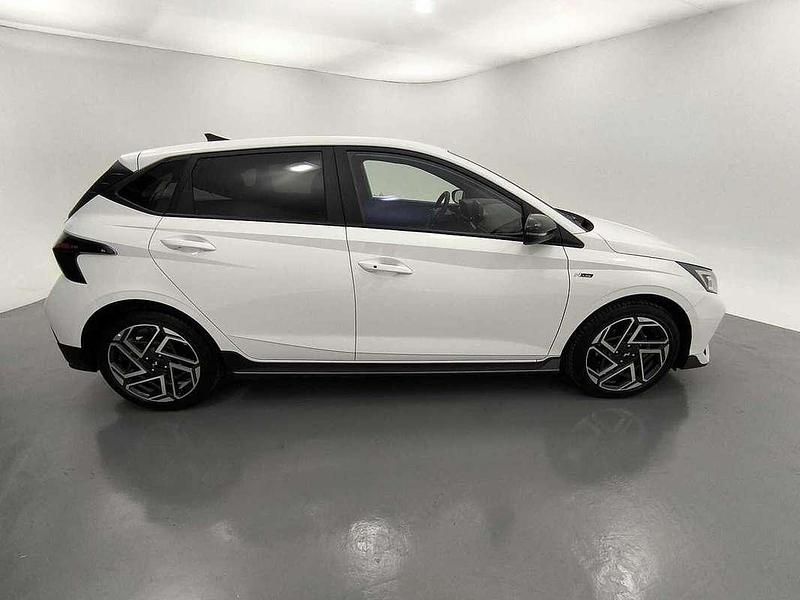 Usado Hyundai i20 N Line 102 CV (75 kW) 2024 Atlas white Utilitario