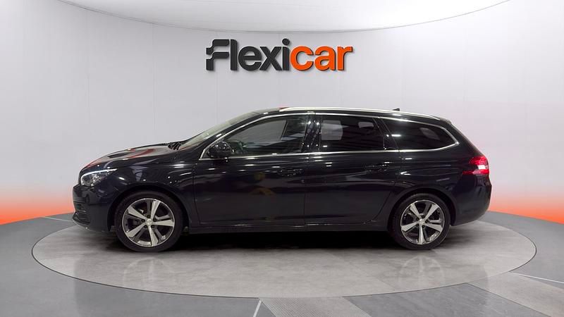 Usado Peugeot 308 SW Allure 130 CV (95 kW) 2019 Gris Familiar