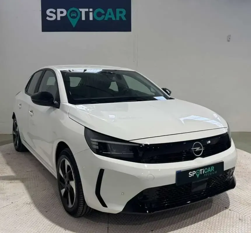 Usado Opel Corsa-e Edition 100 kW (136 CV) 2024 Blanco Utilitario
