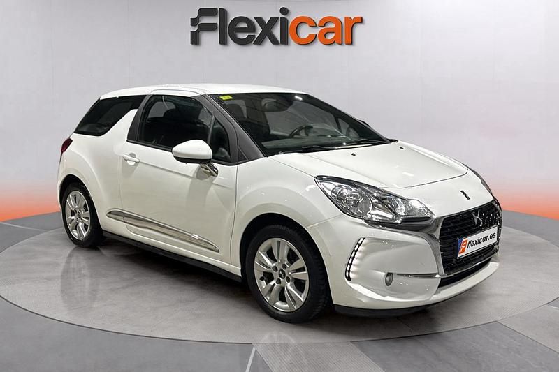 Usado DS Automobiles DS3 82 CV (60 kW) 2018 Blanco Berlina
