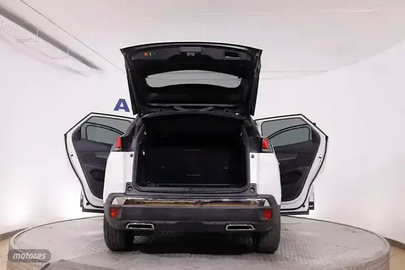 Usado Peugeot 3008 GT-line 130 CV (95 kW) 2019 Blanco SUV