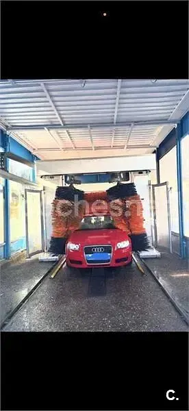 Usado Audi A3 Ambiente 102 CV (75 kW) 2005 Rojo Utilitario