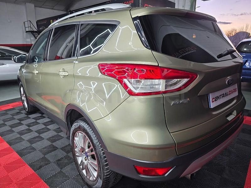 Usado Ford Kuga Titanium 150 CV (110 kW) 2013 Verde SUV