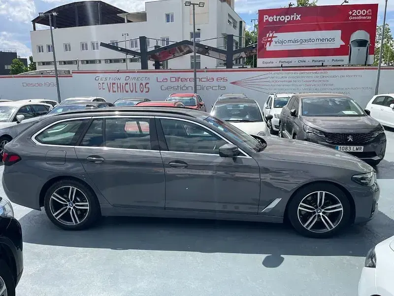 Usado BMW 520 190 CV (139 kW) 2017 Gris / plata Familiar