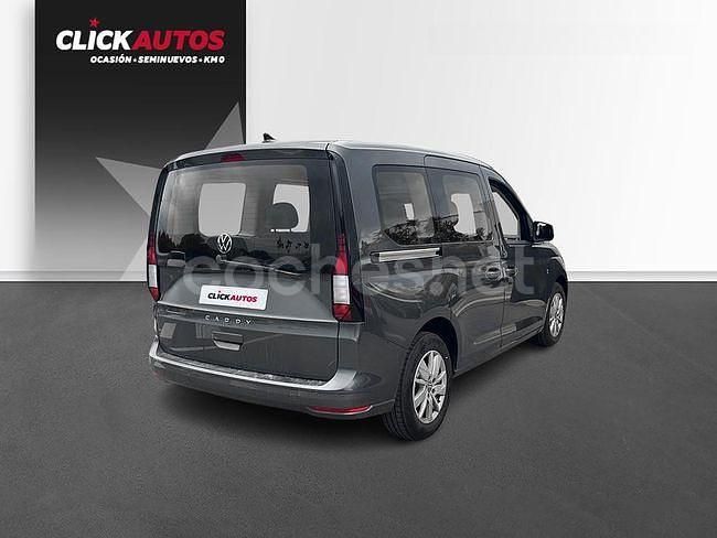 Usado VW Caddy 102 CV (75 kW) 2024 Gris Monovolumen