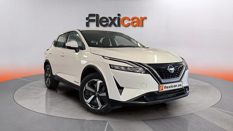 Begagnad Nissan Qashqai Acenta 190 HK (139 kW) 2023 SUV