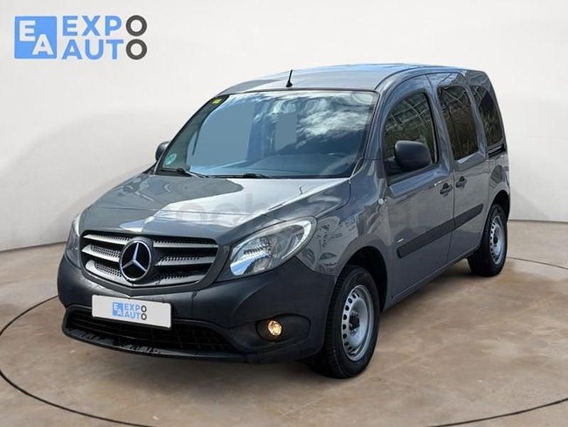 Usado Mercedes Citan 109 90 CV (66 kW) 2017 Gris / plata Familiar