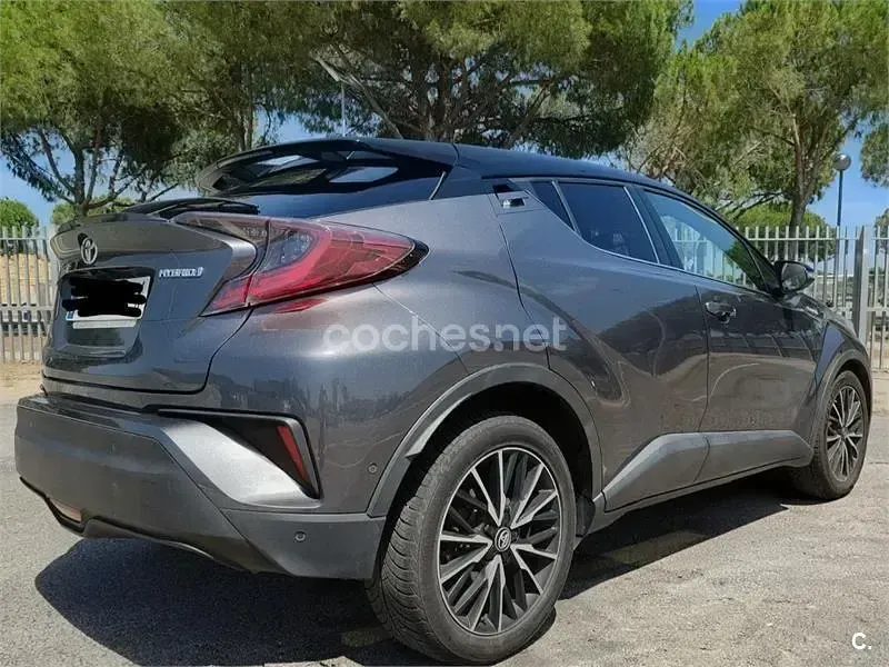 Usado Toyota C-HR Advance 122 CV (89 kW) 2018 Gris / plata SUV
