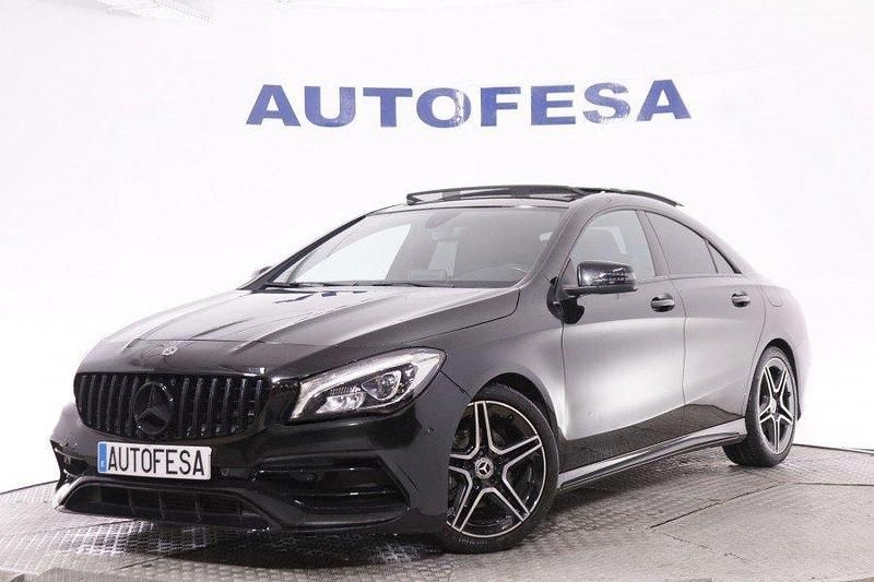 Usado Mercedes CLA200 AMG 136 CV (100 kW) 2018 Negro Utilitario
