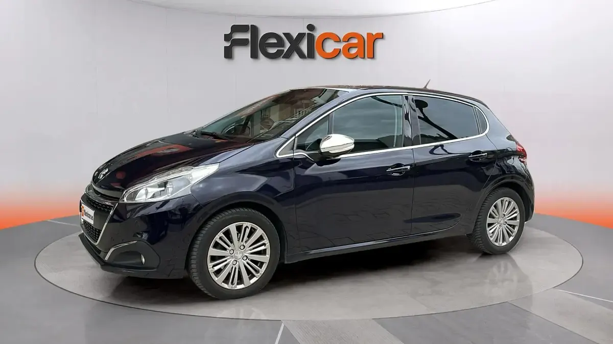 Begagnad Peugeot 208 Allure 110 HK (80 kW) 2017 Blå Halvkombi