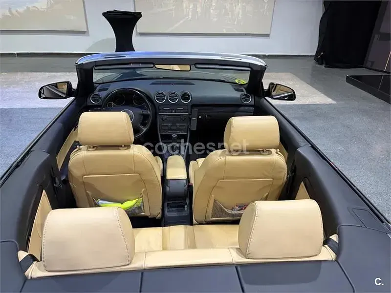 Usado Audi A4 Cabriolet 163 CV (119 kW) 2004 Negro Descapotable