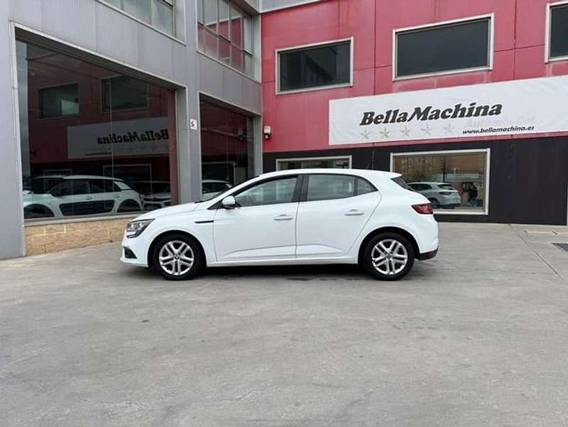 Usado Renault Mégane IV Business 95 CV (69 kW) 2021 Blanco Utilitario