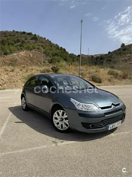 Usado Citroën C4 VTR Sport 110 CV (80 kW) 2006 Gris / plata Berlina